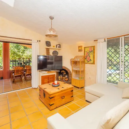 Cubo's La Fuente Del Pedregal Casa 3 Coín